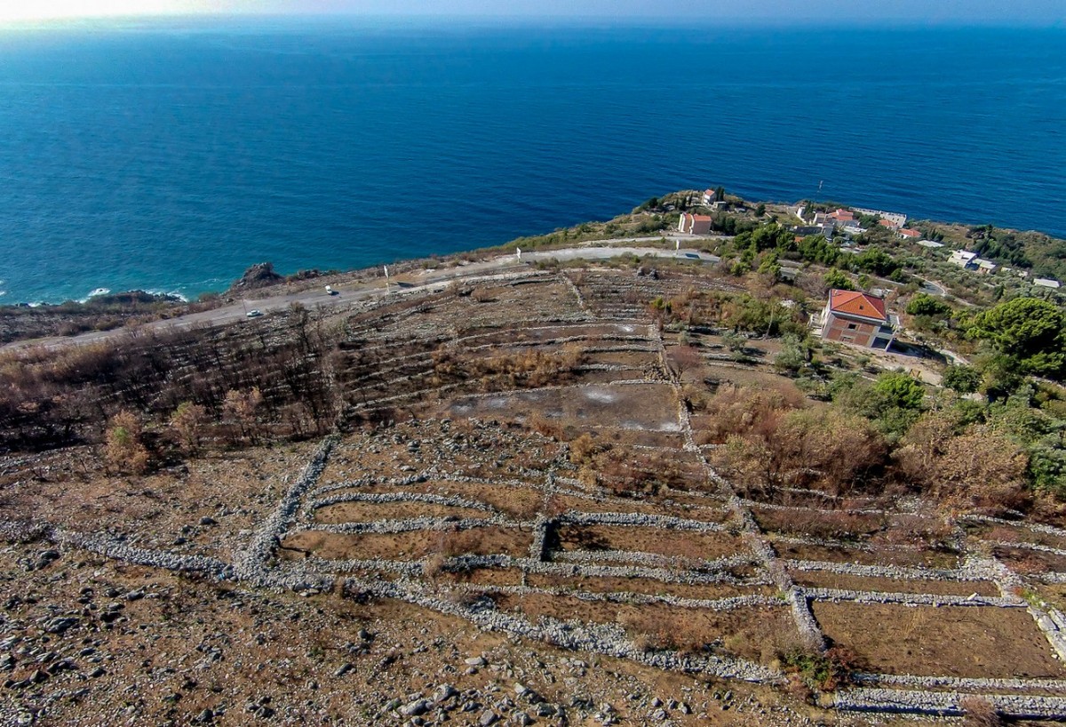 Satılık Deniz Manzaralı Villa İnşası İçin İmarlı Arsa, Reževići